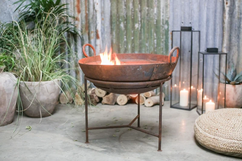 چگونه زنگ زدگی آتشدان را برطرف کنیم؟ 3 زنگ زدگی آتشدان