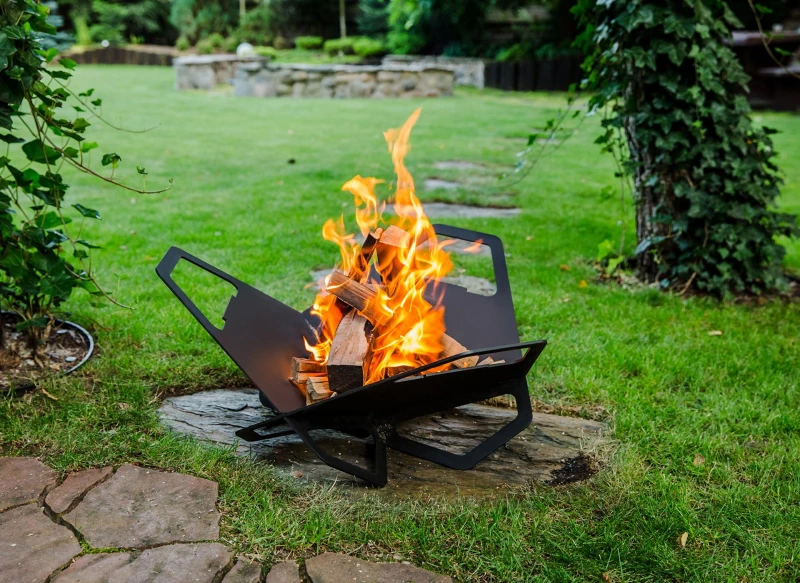 مزایا و معایب میز آتشدان هیزمی چیست؟ 5 مزایا و معایب میز آتشدان هیزمی