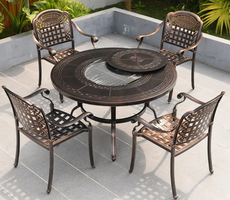 بهترین راه برای محافظت میز و صندلی آلومینیومی در برابر اشعه آفتاب 1 محافظت میز و صندلی آلومینیومی