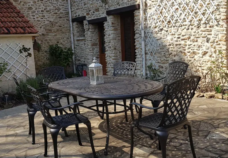 سبک میز و صندلی باغی